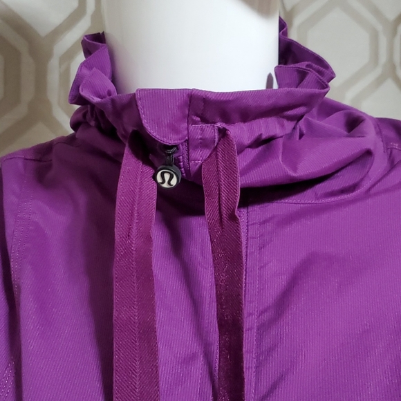 Like new lulu studio jacket - Picture 8 of 9